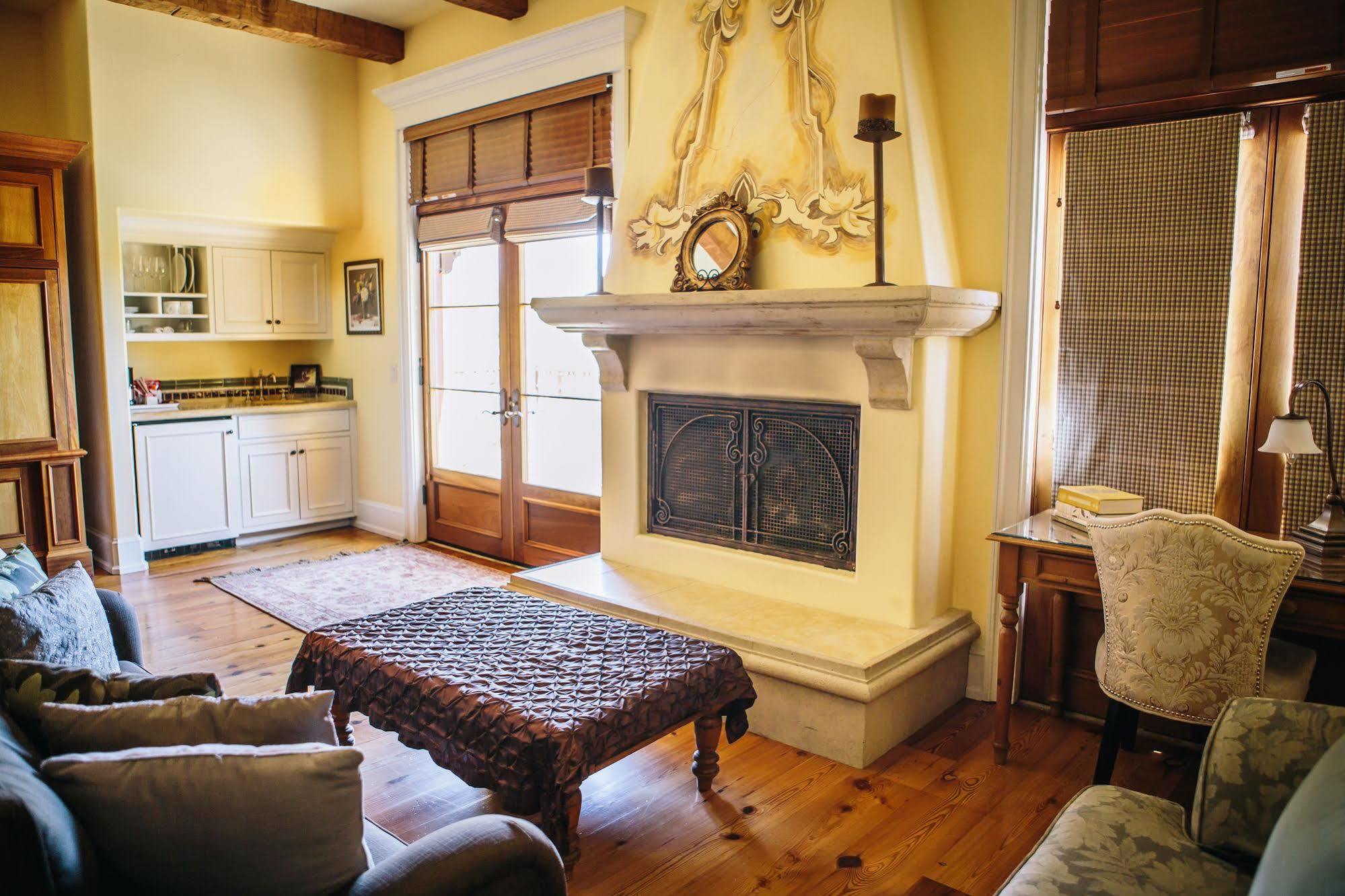 Calipaso Winery & Bed & Breakfast Paso Robles