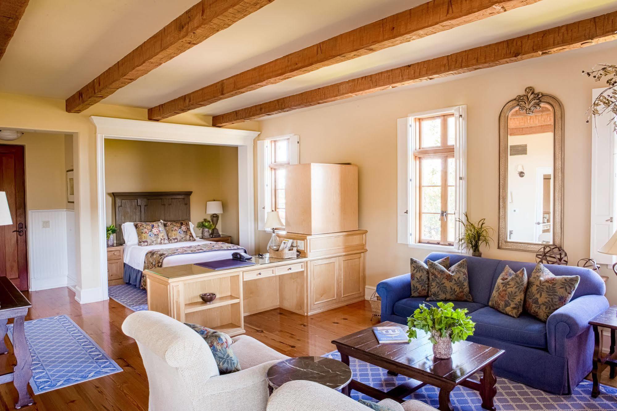 Calipaso Winery & 4*