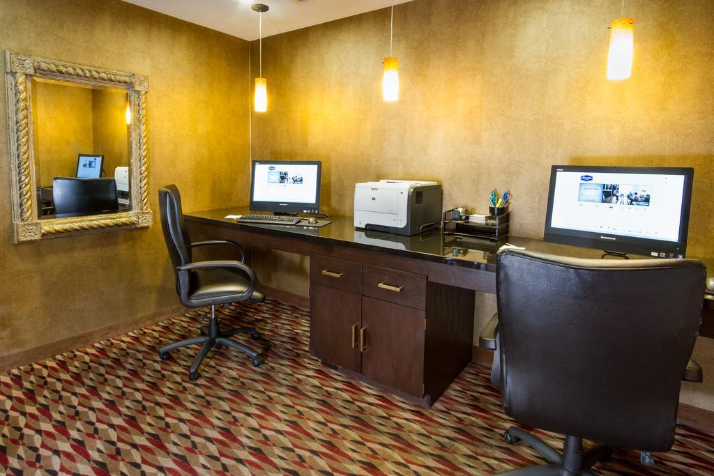 Hampton & 3* Paso Robles